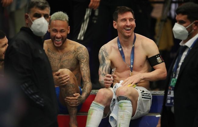 欧冠前瞻：天王山战役！枪手拜仁对决火热来袭，谁是全欧最强？