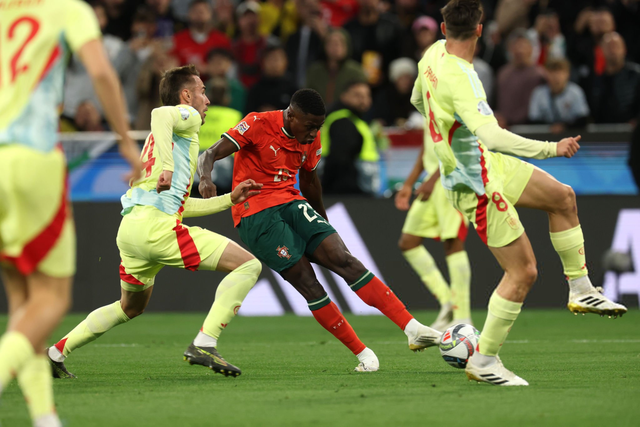 状态太差！霍福德&波杰姆斯基合计16中3，外线12中1