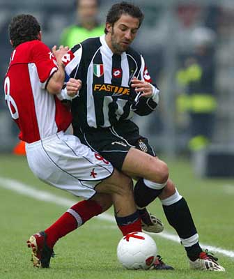 半场战报：国安2-0梅州，法比奥梅开二度