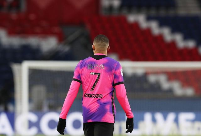 足球报：成都大概率与徐正源续两年，韦世豪续约，锋线会引援