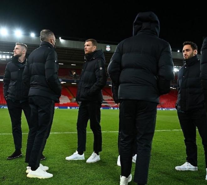 阿森西奥：更衣室百分百支持阿隆索，对方进球前吕迪格被推倒