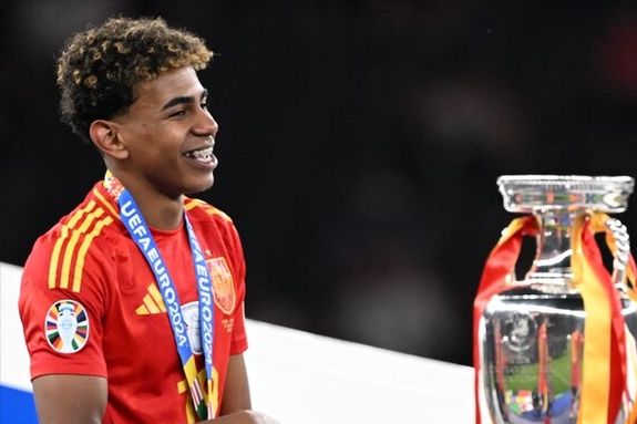 英超第一后腰！凯塞多首发 切尔西英超胜率52% 未首发胜率仅25%